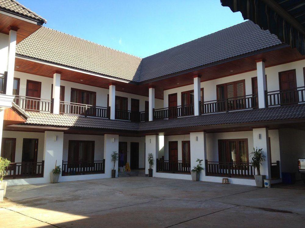 Chalouvanh Hotel Pakse Exterior foto